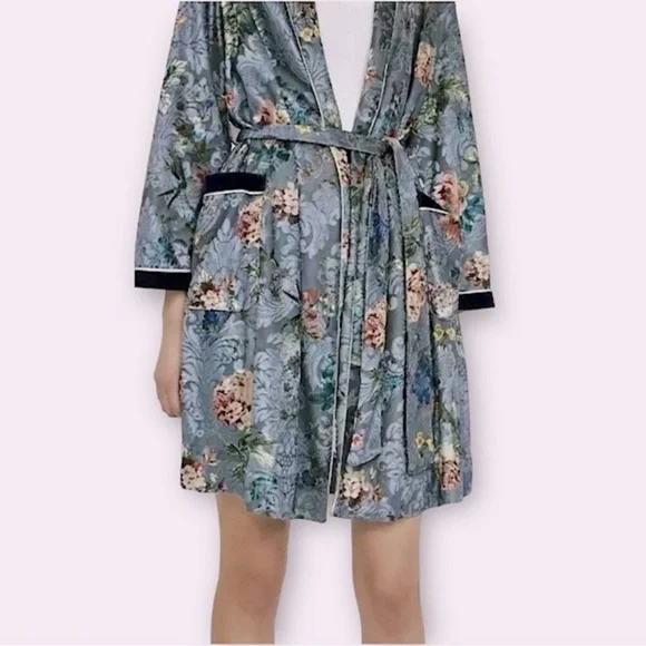 ZARA Floral Jacquard Kimono Robe Kaftan Gray Belted Boho Luxe Lounge Size Small